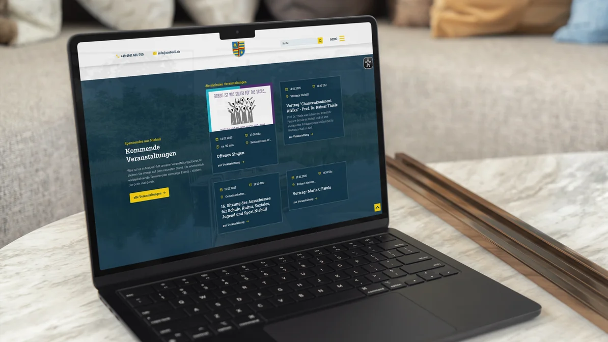 Case Stadt Niebüll Laptop Mockup