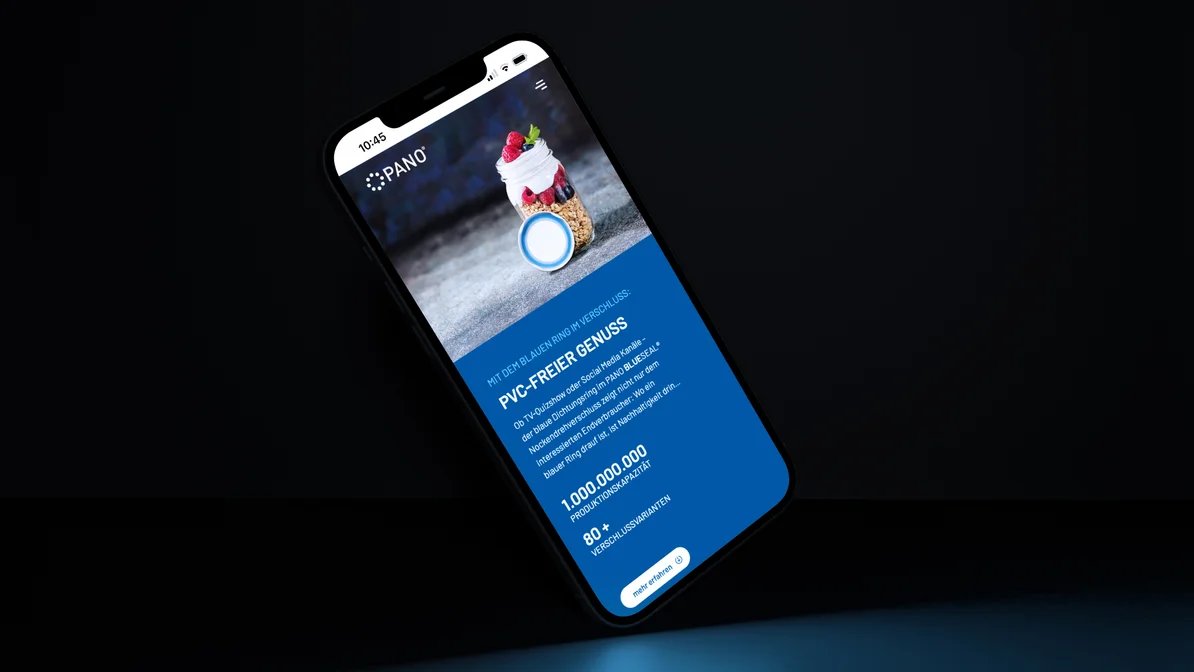 Case Mobile Mockup PANO
